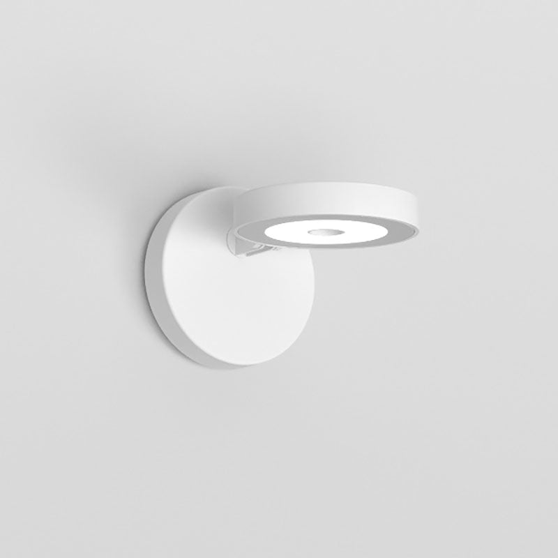 String H0 Wall Light