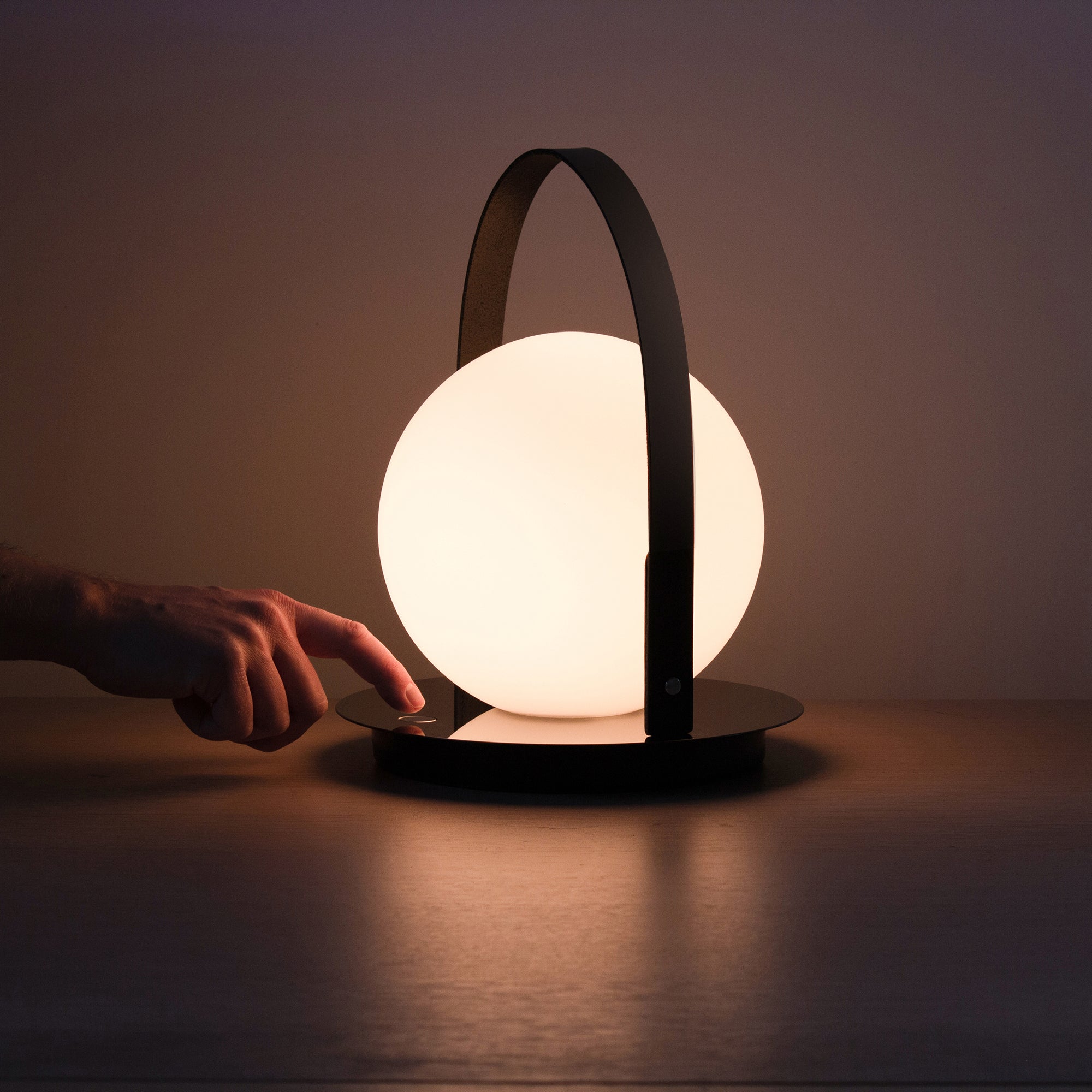 Bola Portable Indoor / Outdoor Table Lamp