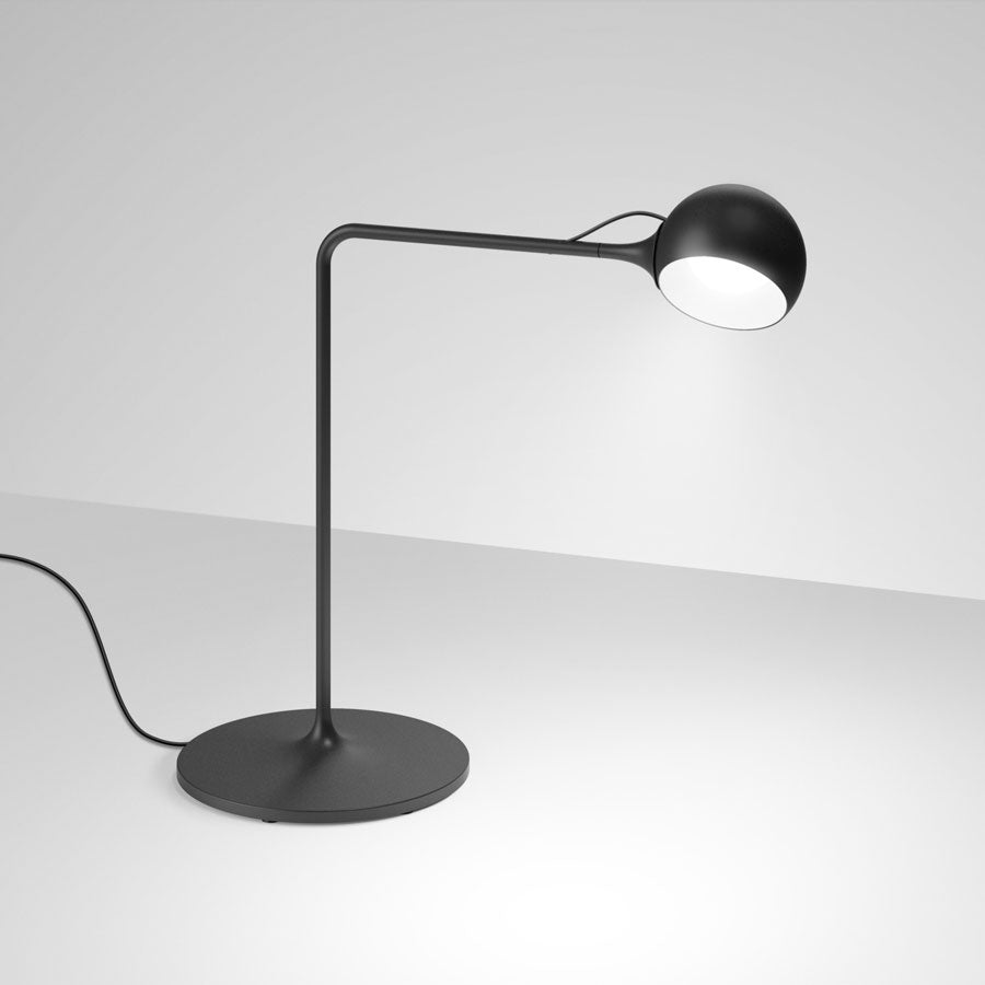 Ixa Table Lamp