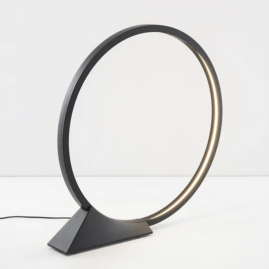 O Outdoor Floor Lamp