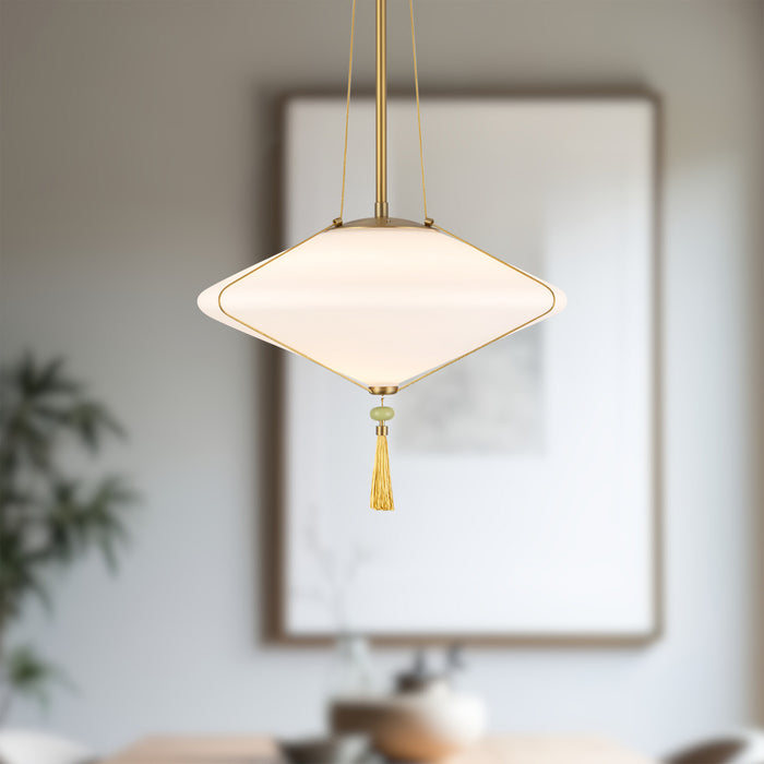 Reeve Pendant
