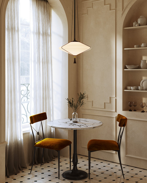 Reeve Pendant