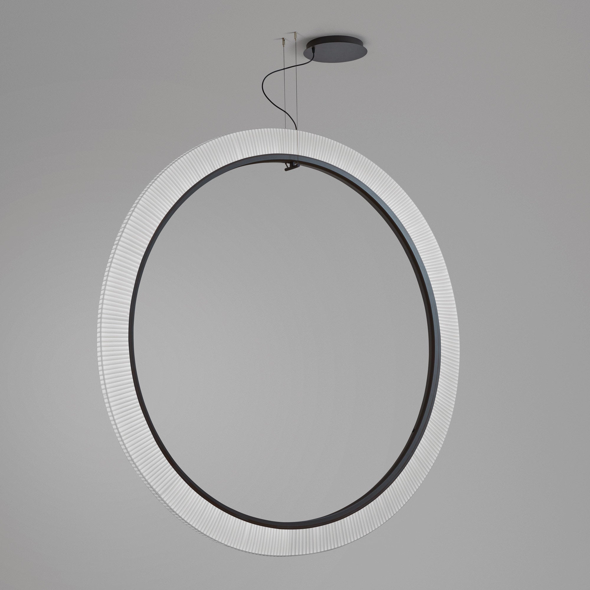 Roda Vertical Pendant