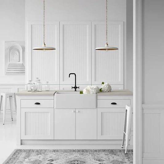 Modern Kitchen with Piatto Pendant-Hand Rubbed Antique Brass / Plaster White 