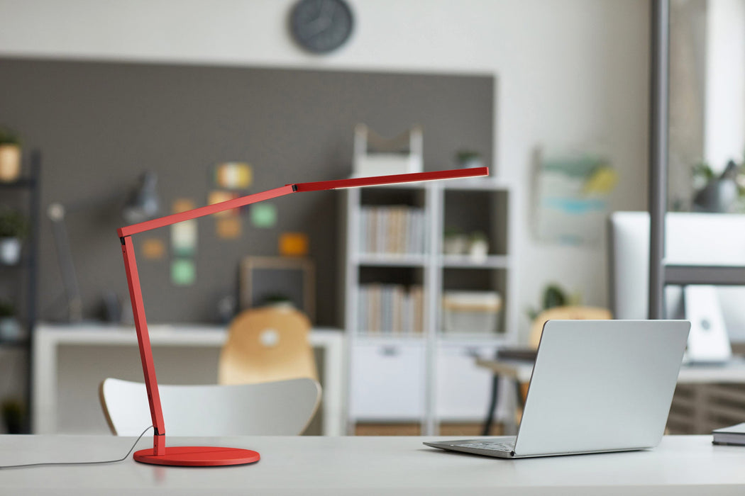 Koncept Z-Bar mini LED Desk Lamp