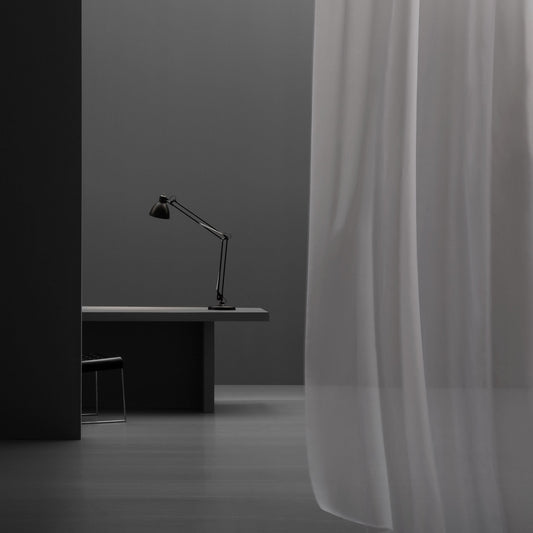 Leucos JJ Small Desk Lamp