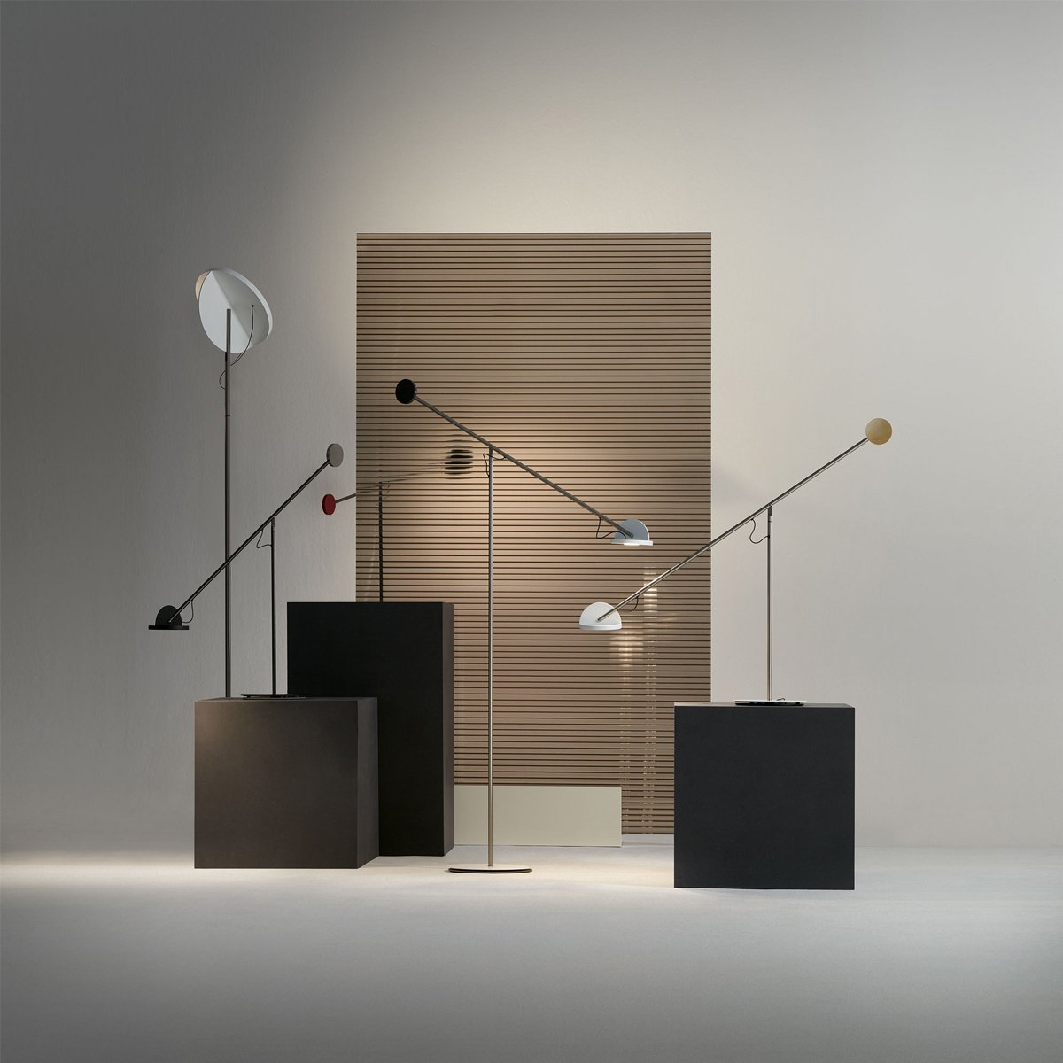 Copernica P LED Floor Lamp - Display