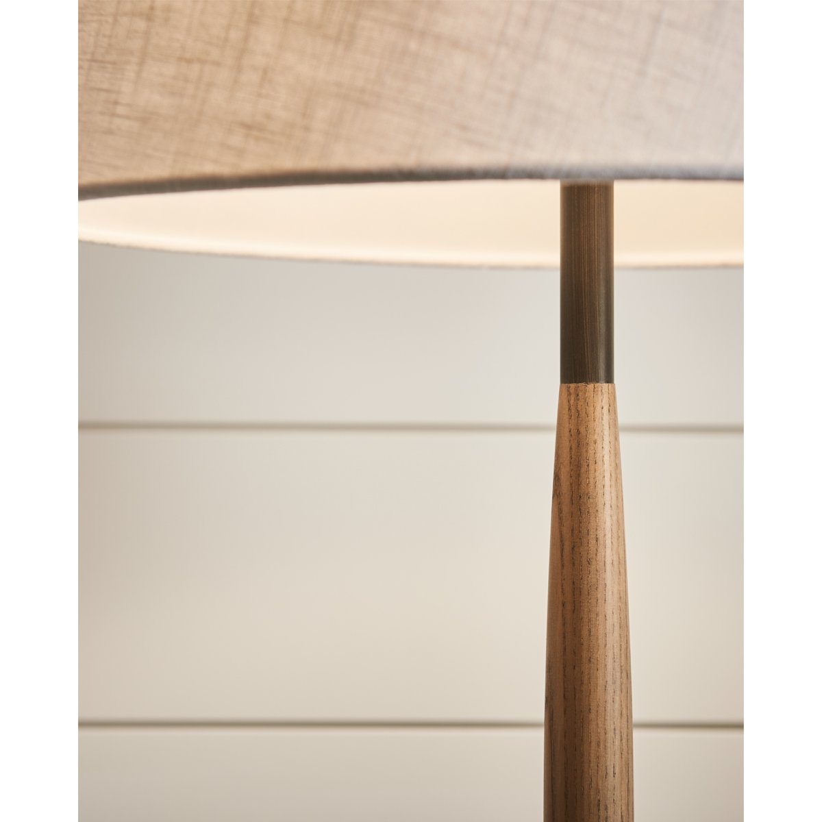 Ferrelli Table Lamp - Detail