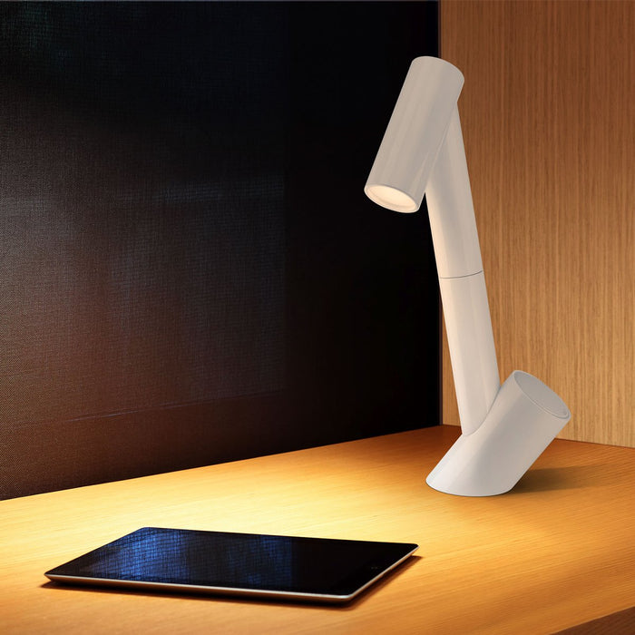 Giraffa LED Table Lamp - Display