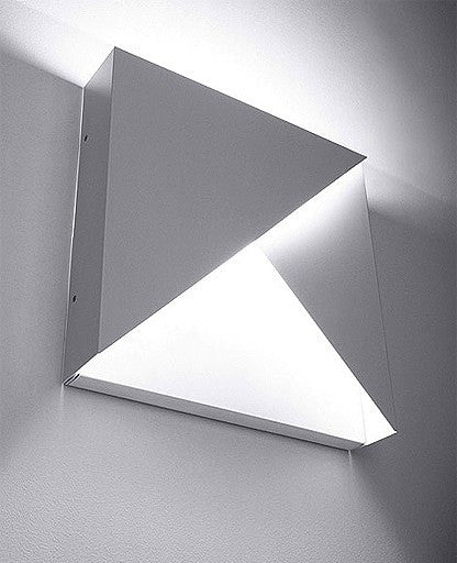 Ly Wall Sconce