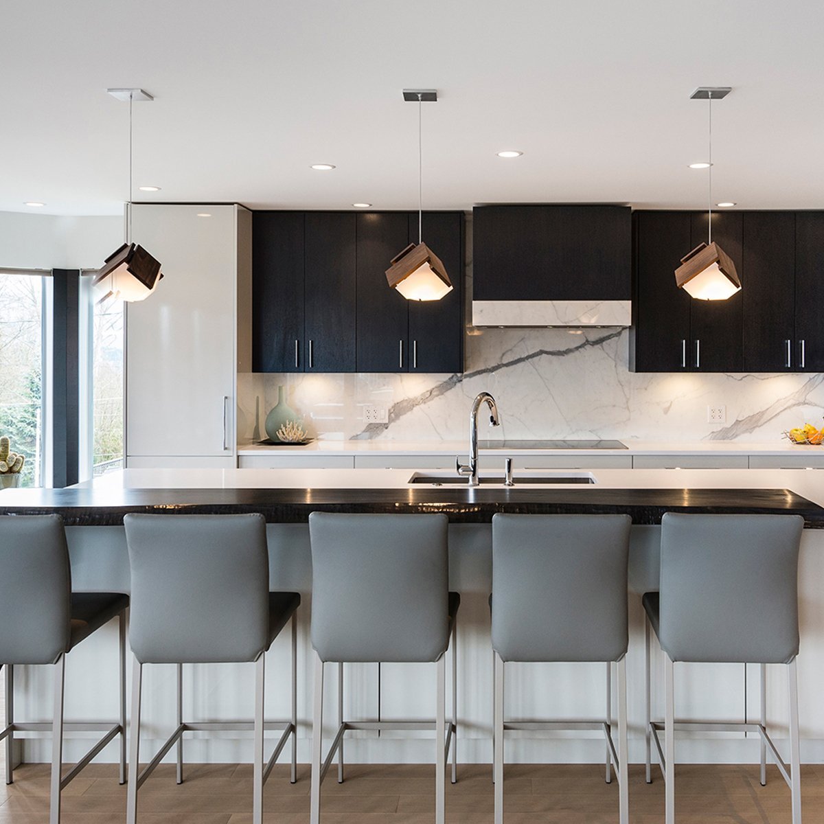 Mica L LED Pendant - Display