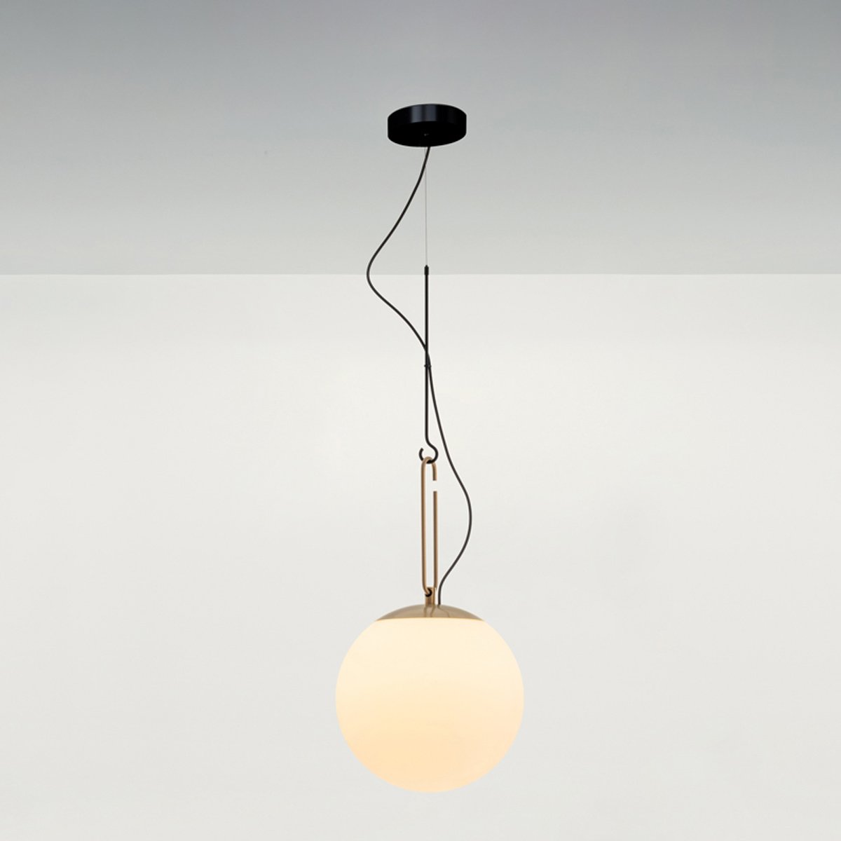 NH Large Pendant - Black/Brushed Brass Finish