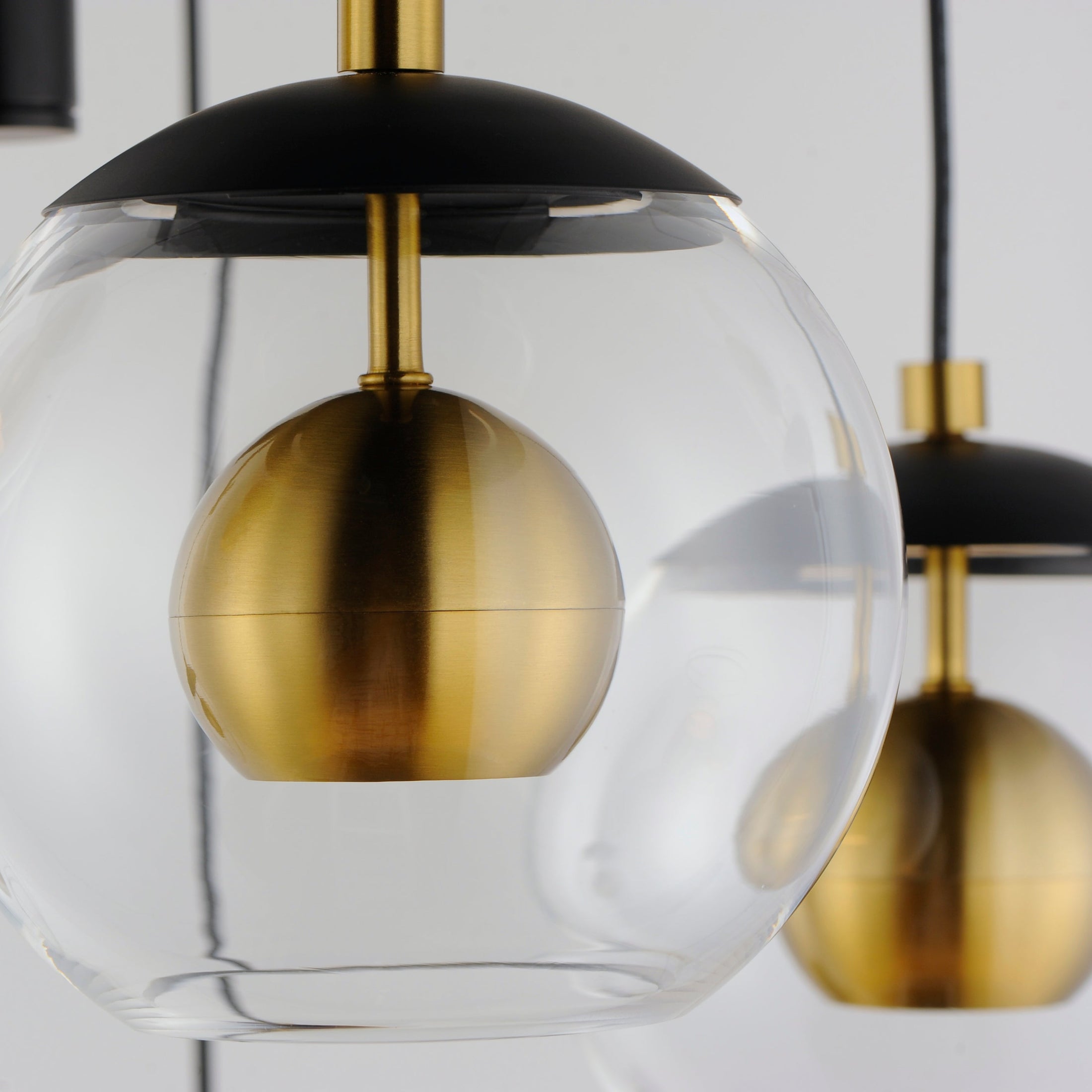 Nucleus LED Multi Light Pendant - Detail