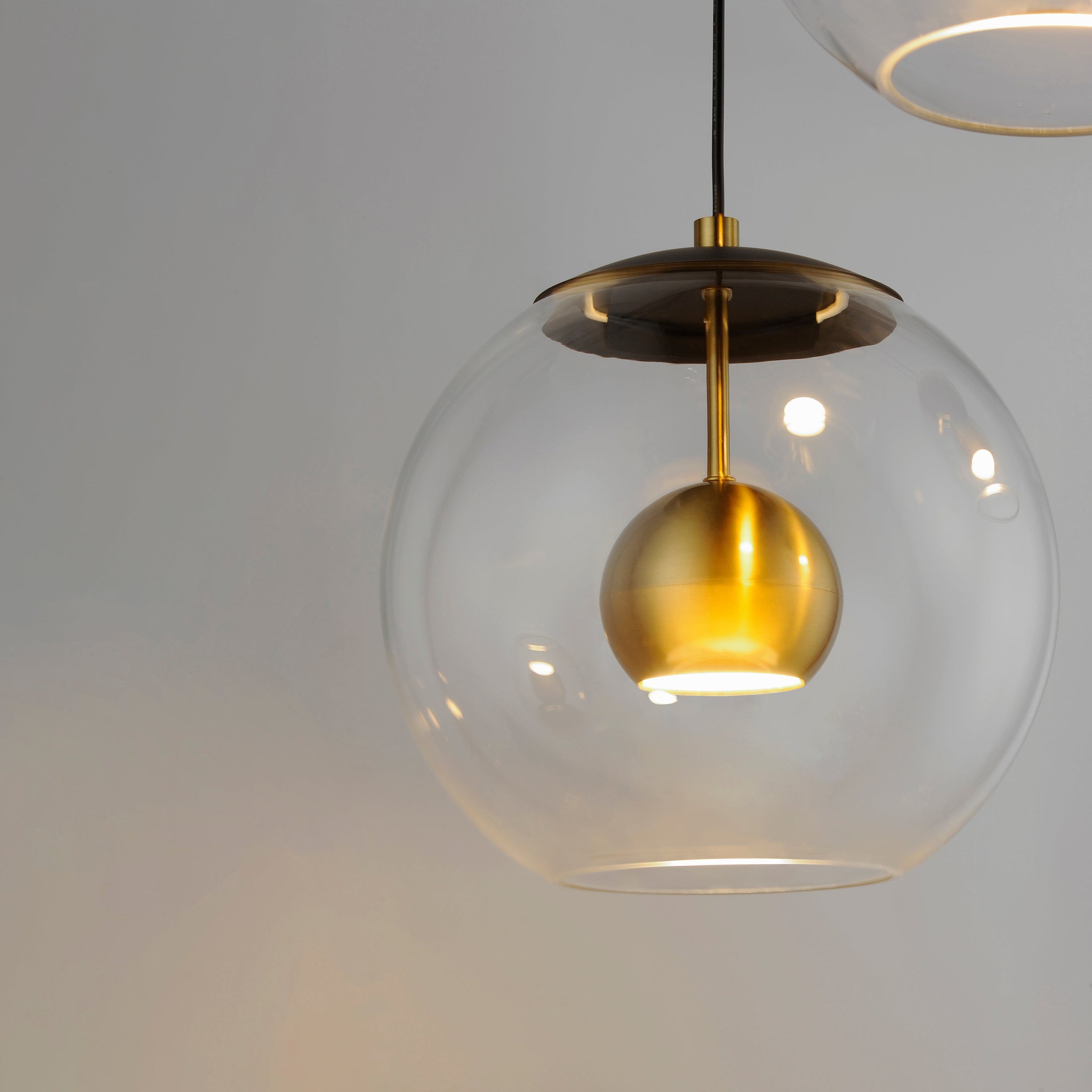 Nucleus LED Multi Light Pendant - Detail