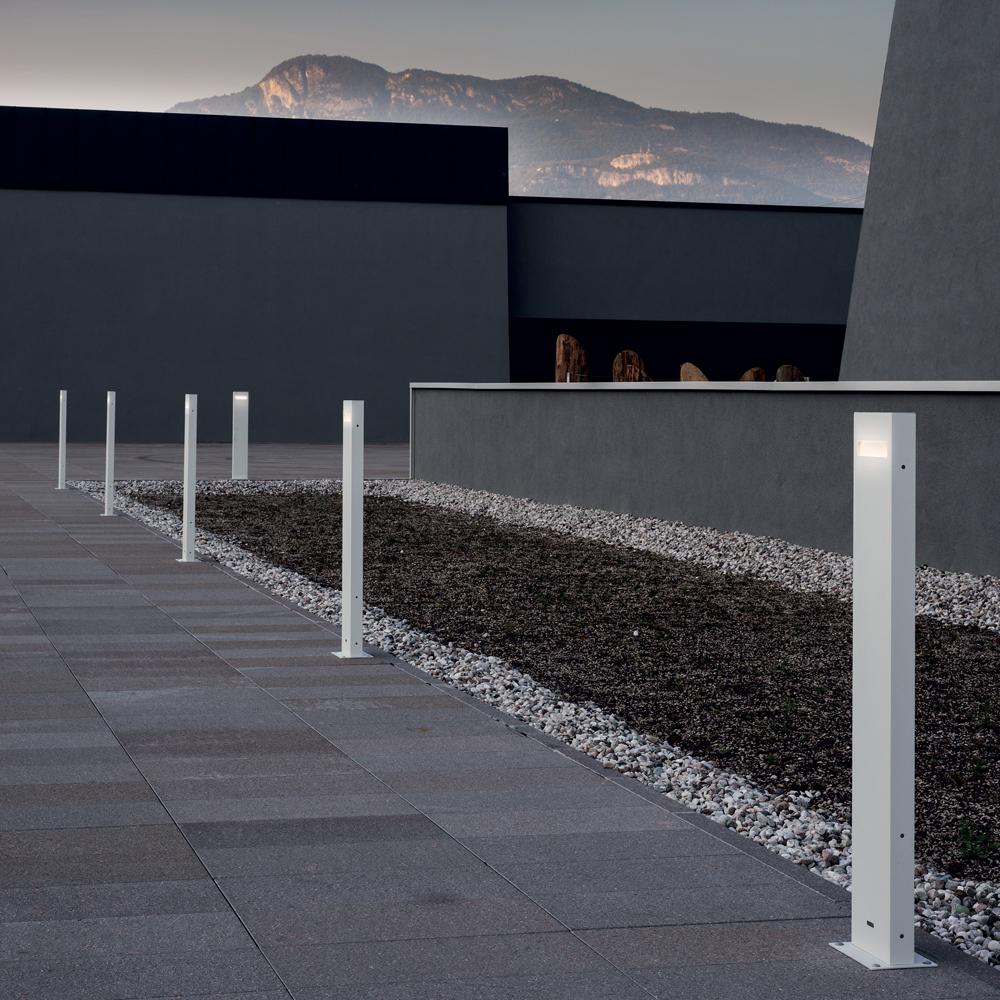 Nuda Outdoor LED Bollard - Display