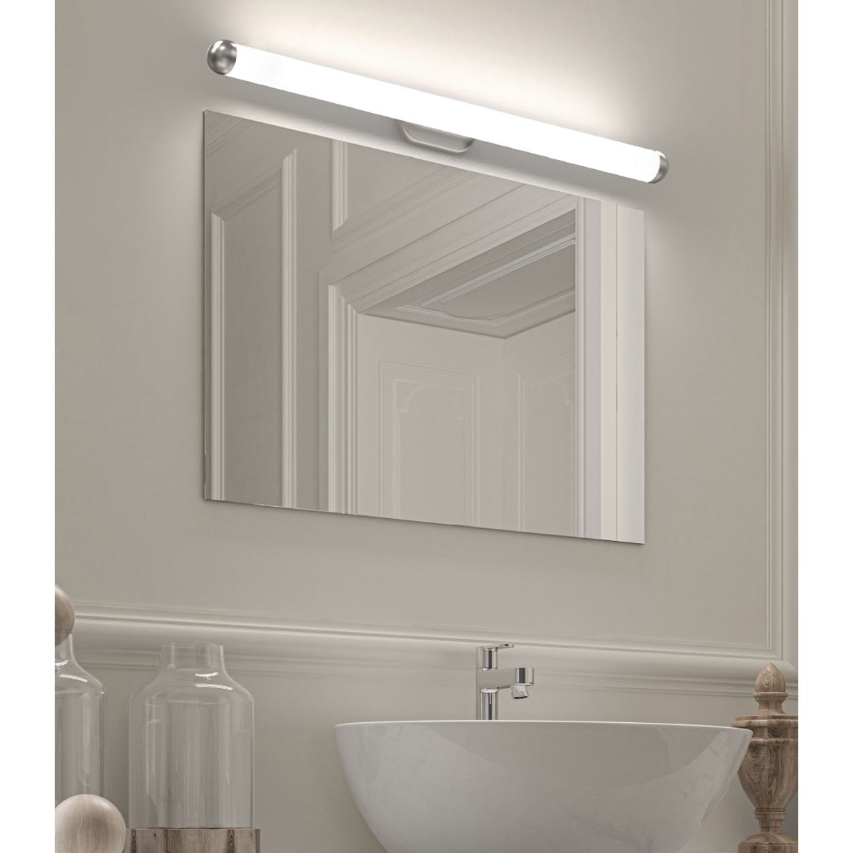 Plaza LED Bath Bar - Display