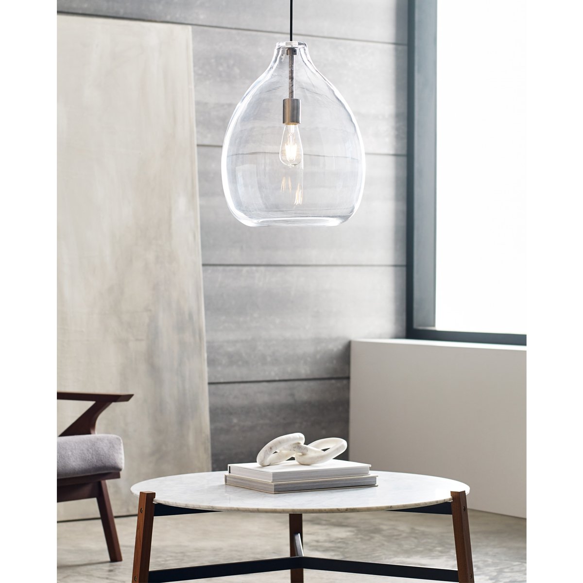 Quinton Pendant - Display