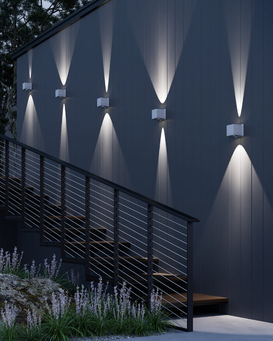 Stato LED Outdoor Wall Sconce - Display