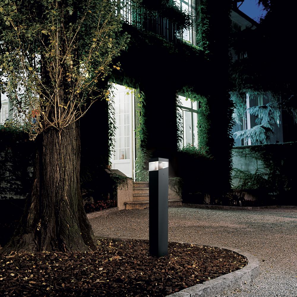 Tetragono Outdoor LED Bollard - Display