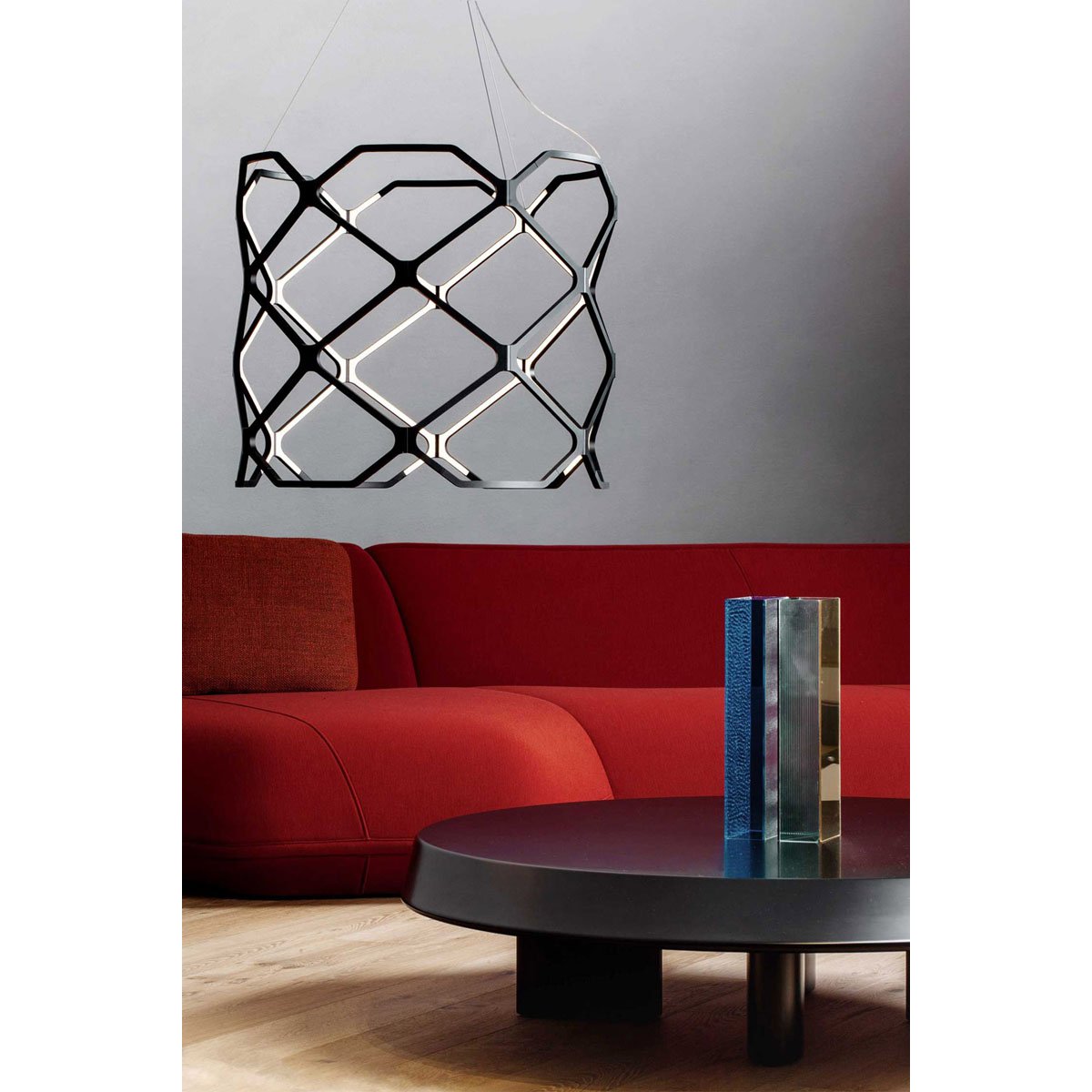 Titia Pendant - Display