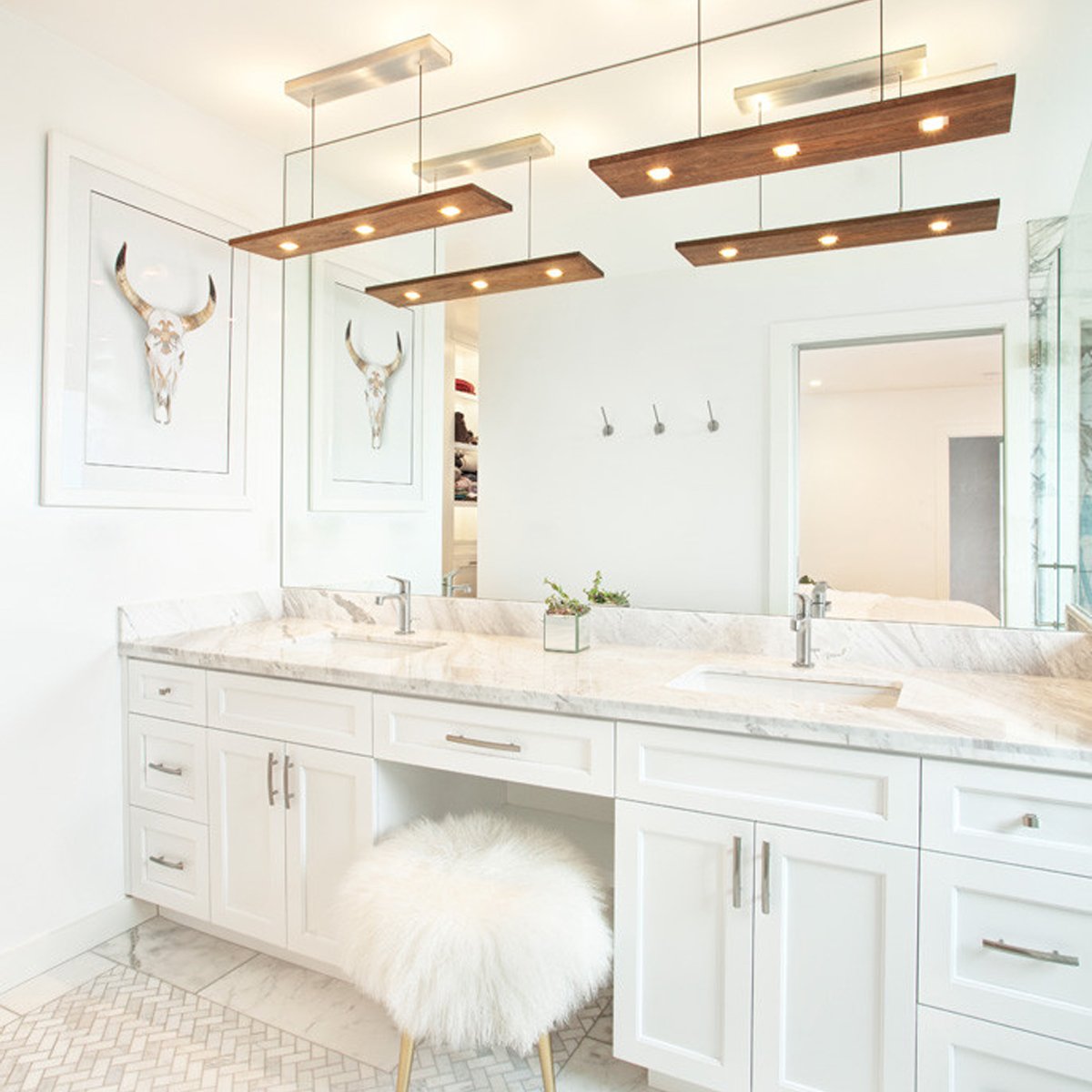 Vix LED Linear Pendant - Display