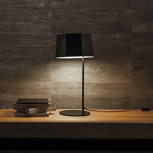 Zhe Table Lamp - Display