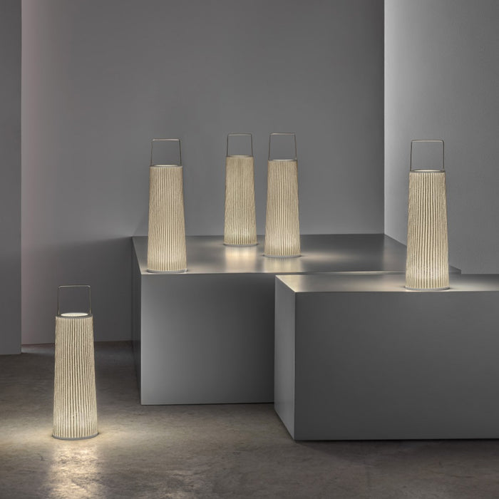 a-emotional light Hipatia LED Table lamp
