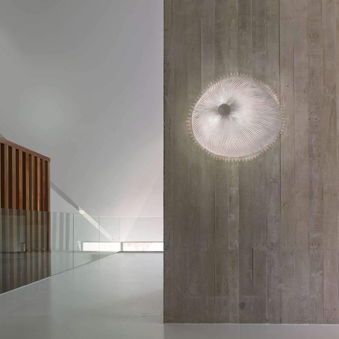 a-emotional light Onn Wall Sconce